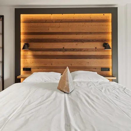 Koehlerei Am Hotel 2*